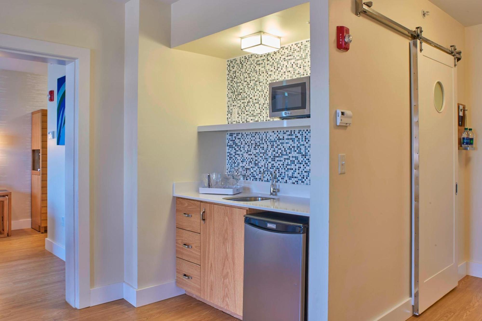 Four Points By Sheraton Punta Gorda Harborside Extérieur photo