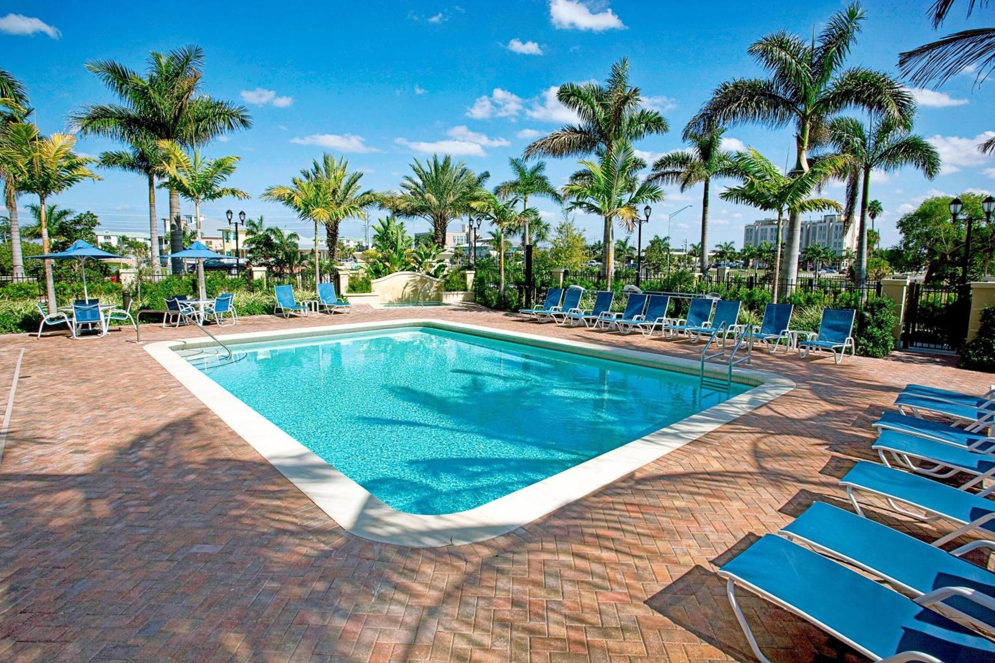 Four Points By Sheraton Punta Gorda Harborside Extérieur photo