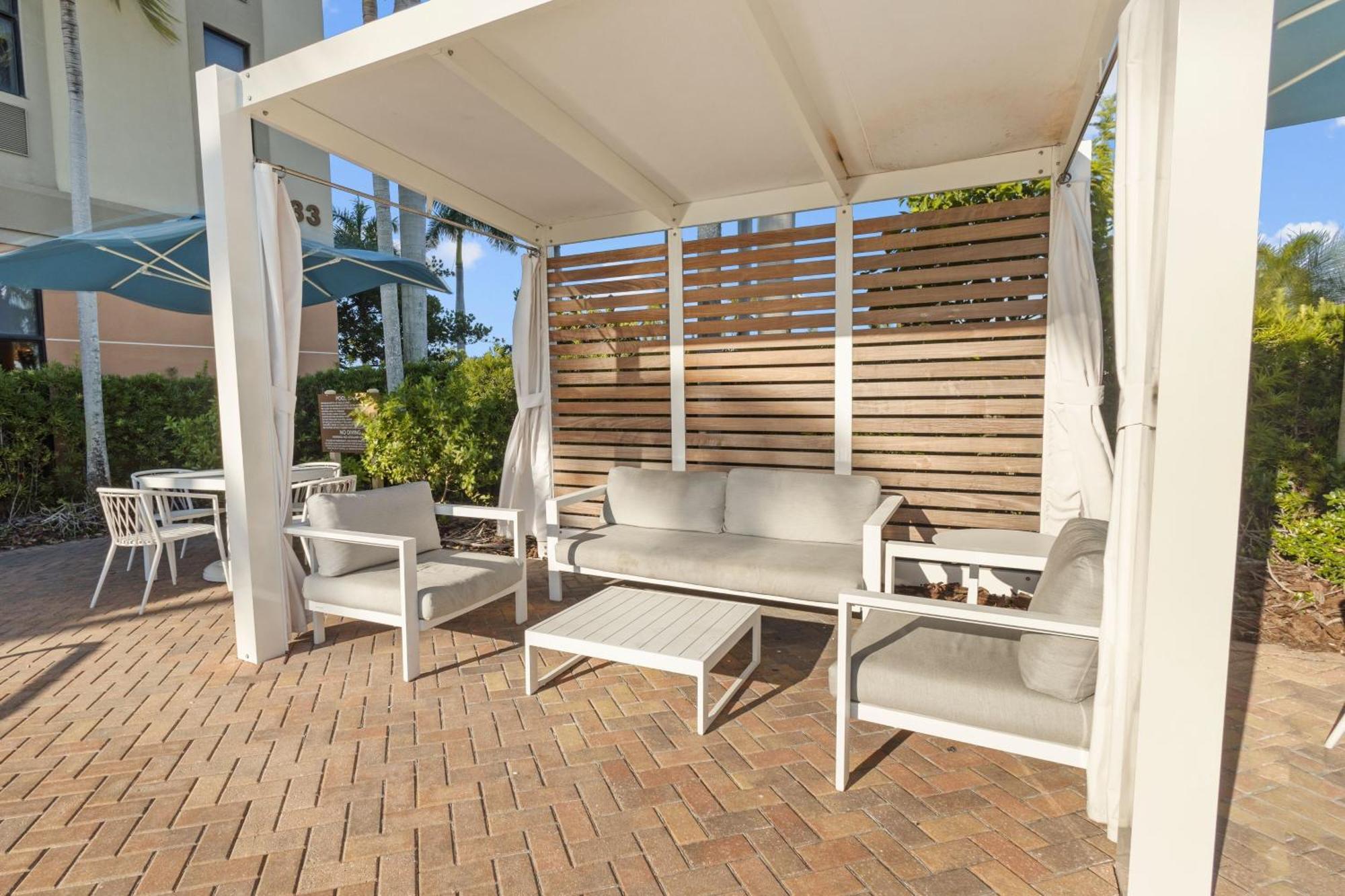 Four Points By Sheraton Punta Gorda Harborside Extérieur photo