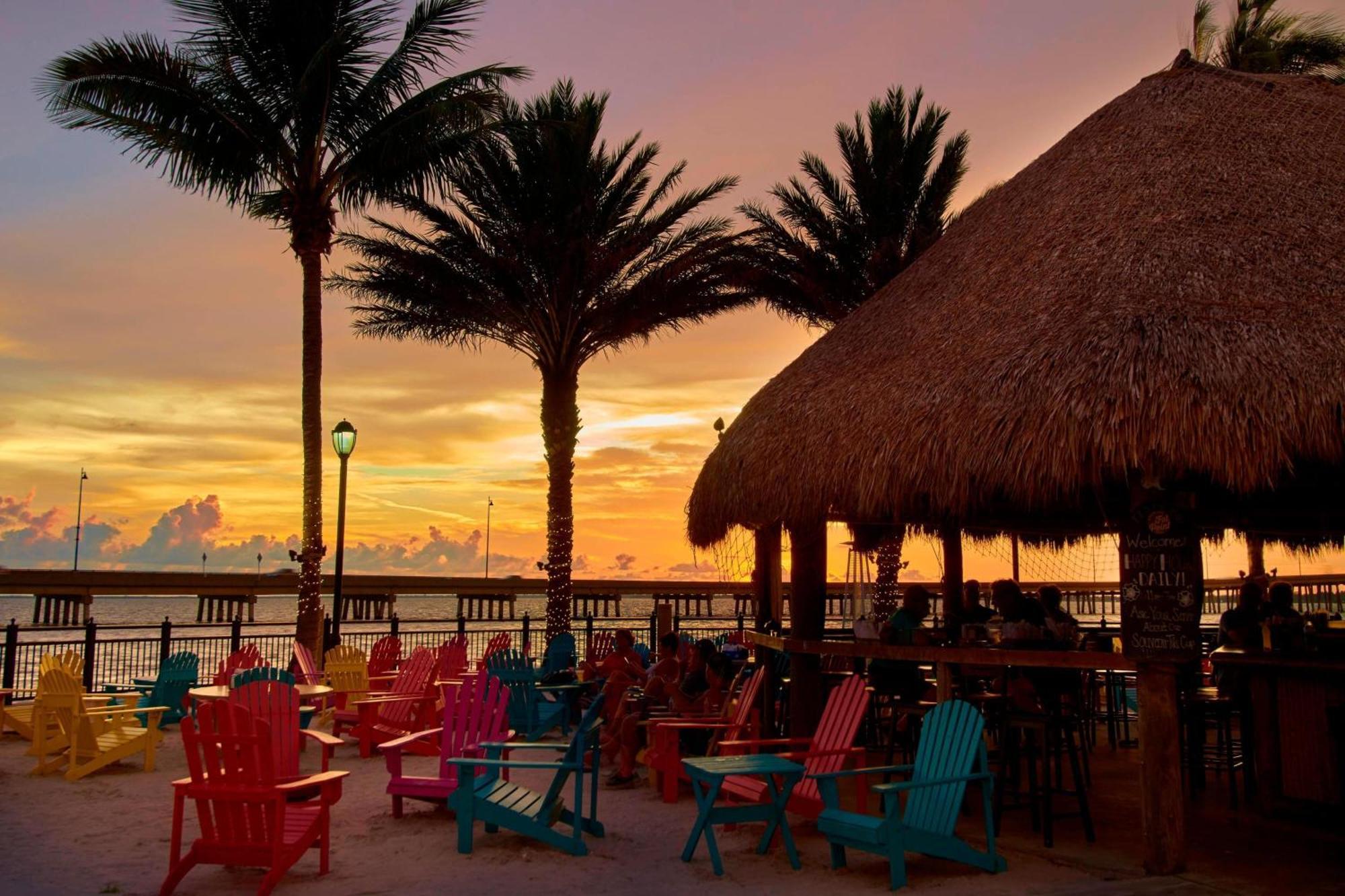 Four Points By Sheraton Punta Gorda Harborside Extérieur photo