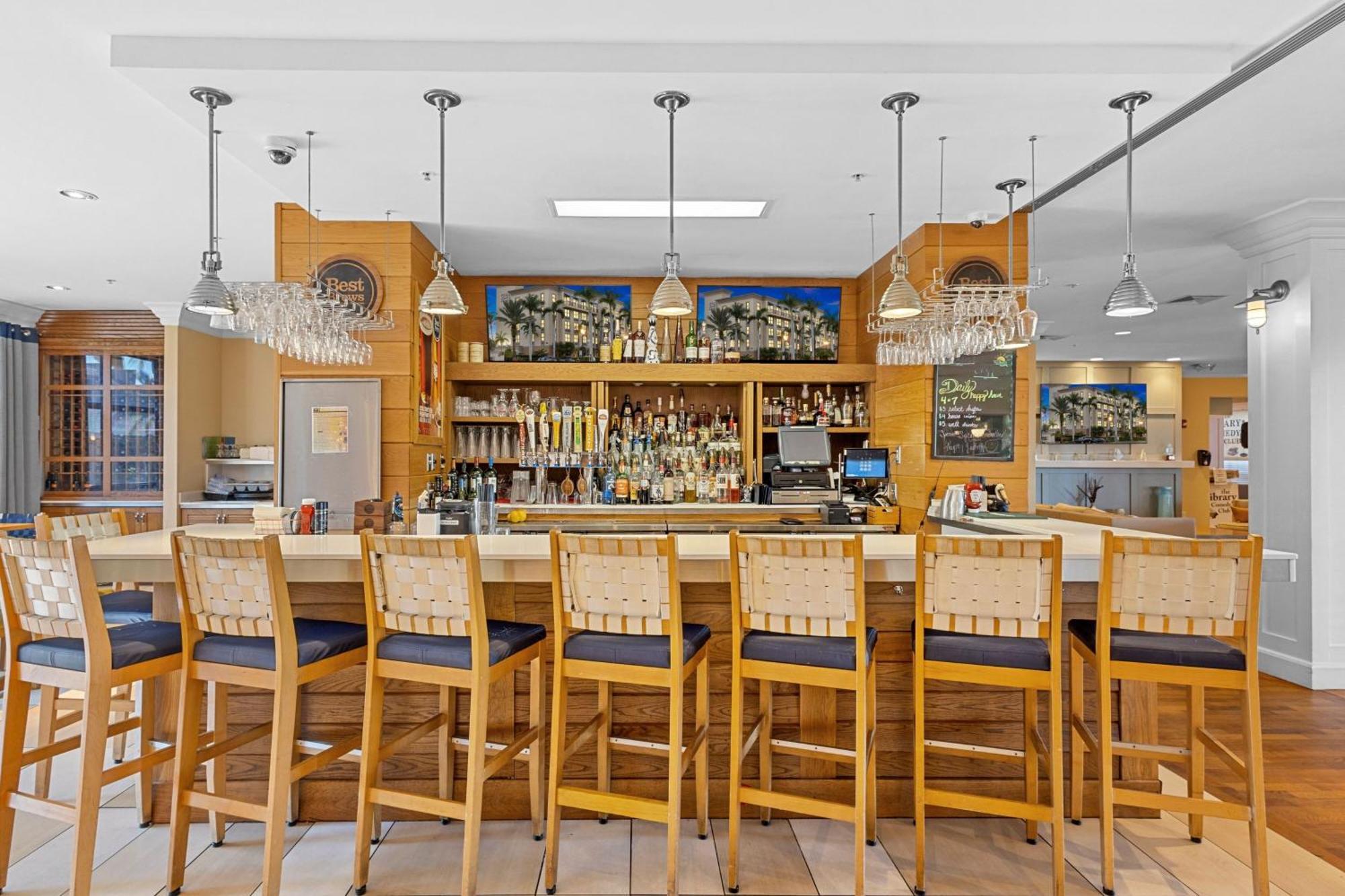 Four Points By Sheraton Punta Gorda Harborside Extérieur photo