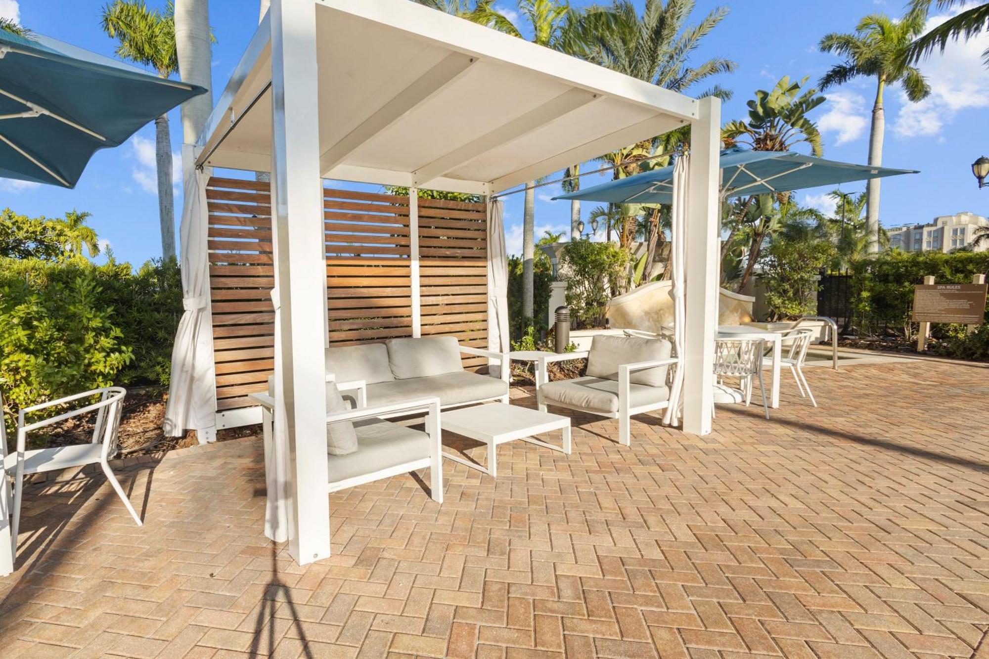 Four Points By Sheraton Punta Gorda Harborside Extérieur photo